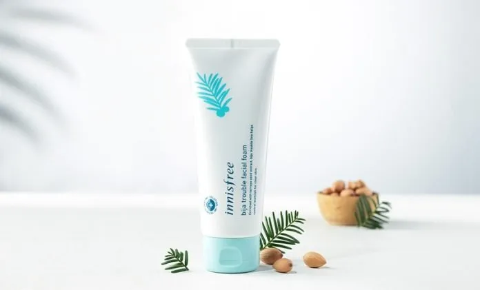 sữa rửa mặt innisfree