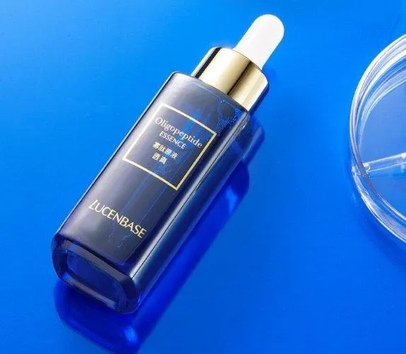 Serum phục hồi, cấp ẩm da Lucenbase Oligopeptide Essence (Ảnh: Internet).