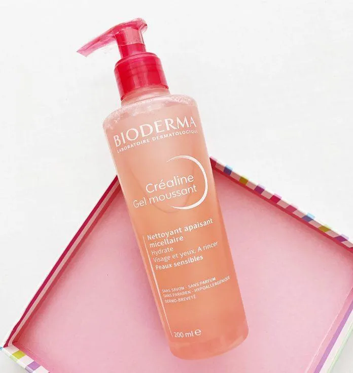 Sữa rửa mặt bioderma hồng