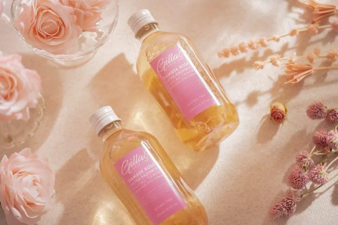 Nước hoa hồng Gilla8 Damask Rose Extra Radiance Facial Toner. (Nguồn: Internet)