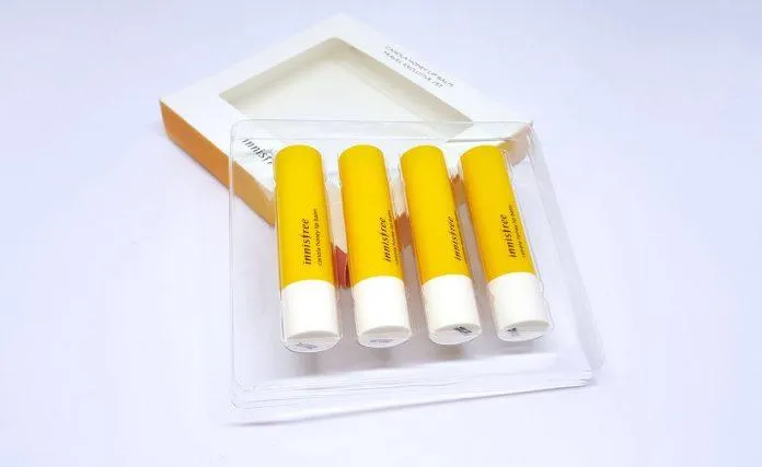 Innisfree Canola Honey Lip Balm hoàn toàn từ thiên nhiên