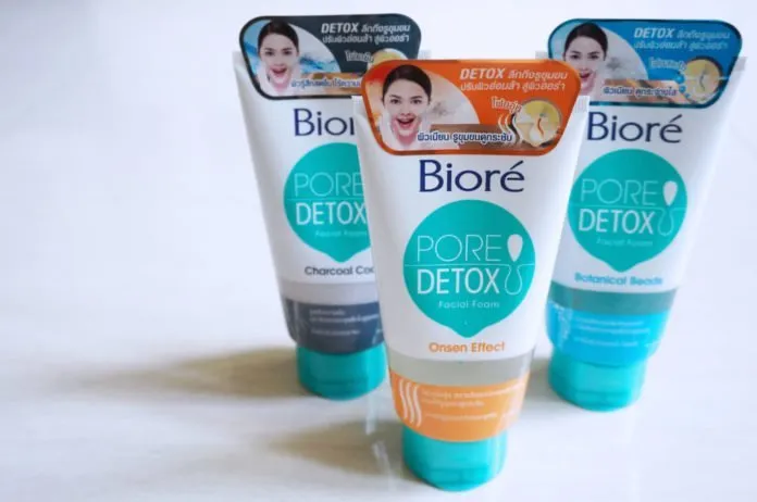 Sữa rửa mặt Biore Pore Detox