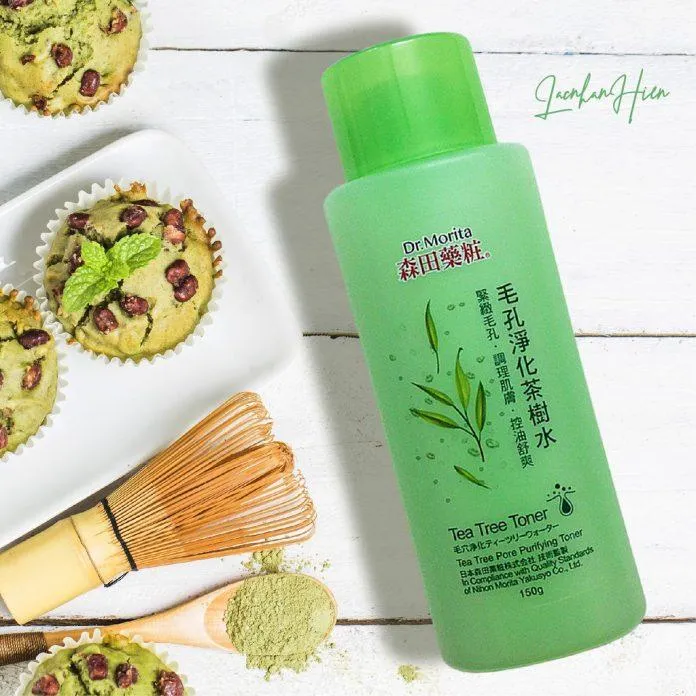 Tận dụng tinh chất tràm trà của Dr.Morita Tea Tree Pore Purifying Toner để kháng khuẩn và làm dịu da (Nguồn: Internet).