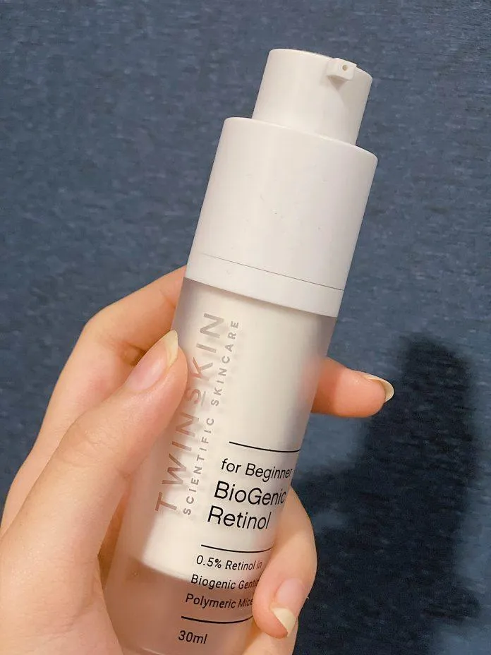 Review Biogenic Retinol Twins Skin, Retinol bọc có thực sự tốt như lời đồn? 5 For Beginner Bác sĩ Biogenic Retinol Biogenic Retinol 0 Blogphunu.edu.vn chống lão hoá công dụng công nghệ công nghệ bọc phân tử sinh học da căng bóng da căng bóng mềm mại Dipalmitoyl Hydroxyproline dưỡng sáng da EGCG giảm mụn giảm viêm giúp da căng bóng kem dưỡng Kem dưỡng Biogenic Retinol Kem dưỡng Biogenic Retinol 1 For Advance mềm mịn mỹ phẩm Niacinamide retinol sản phẩm Sepilift thành phần thiết kế thương hiệu thương hiệu mỹ phẩm thương hiệu Twins Skin Tocopheryl Acetate tretinoin Twins Skin Vitamin B3 vitamin E