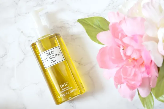 Review dầu tẩy trang cho da nhờn DHC Deep Cleansing Oil 