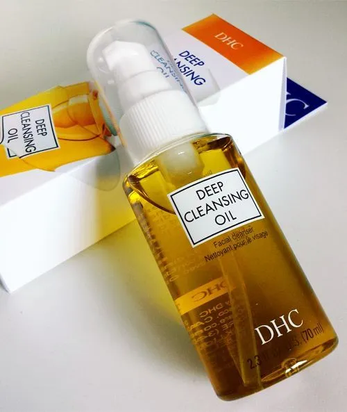 Review dầu tẩy trang cho da nhờn DHC Deep Cleansing Oil 