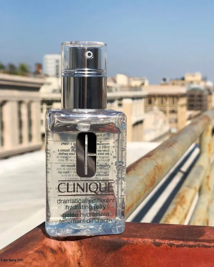 Clinique Dramatically Different Hydrating Jelly