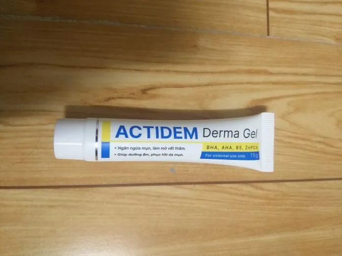 Thiết kế gel giảm mụn Actidem (Nguồn: Blogphunu.edu.vn)