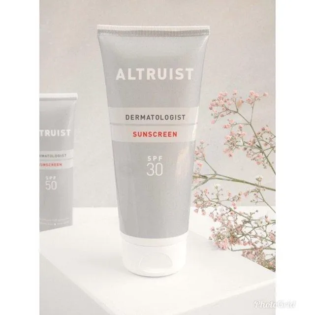 Review kem chống nắng Altruist Dermatologist Sunscreen SPF30