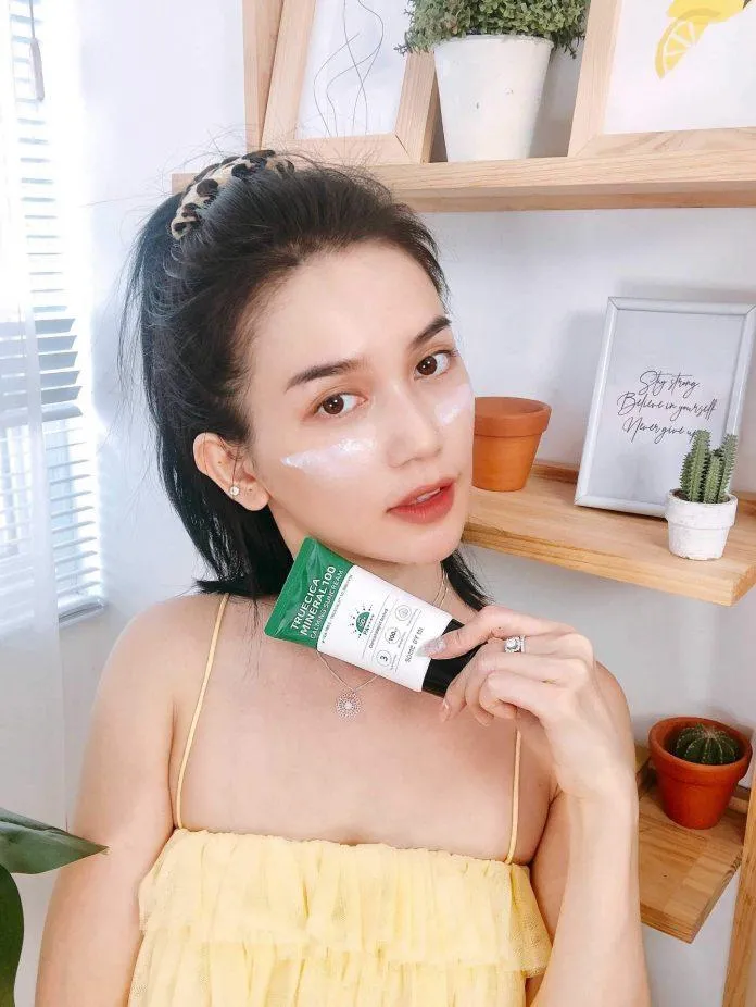 Kem chống nắng Some By Mi Truecica Mineral 100 Calming Suncream