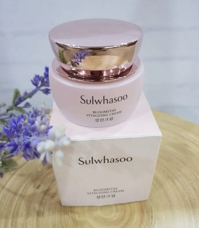 kem dưỡng ẩm chống lão hóa Sulwhasoo Bloomstay Vitalizing Cream (Ảnh: Internet)