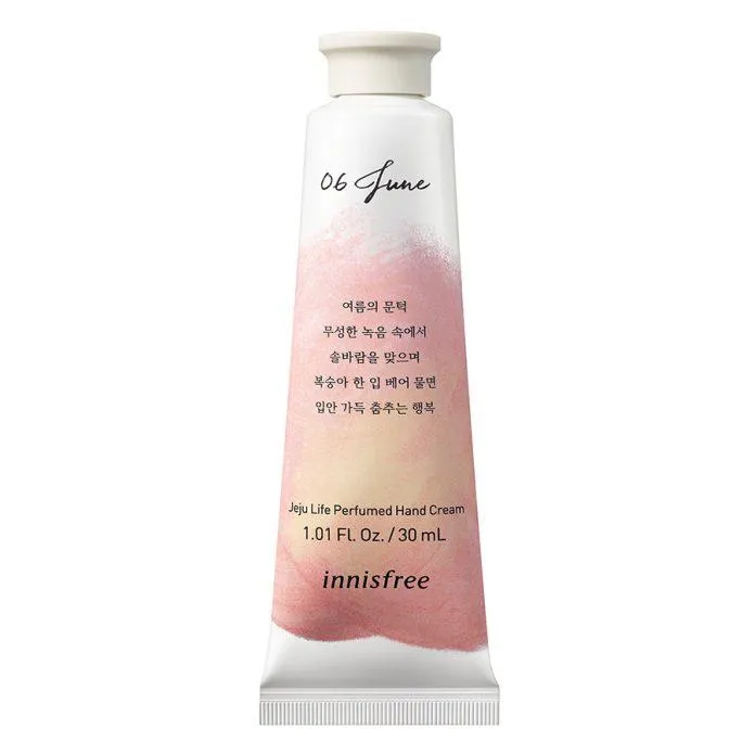 Pink Coral là phiên bản bản được lựa chọn trong bộ sưu tập kem dưỡng da tay Innisfree Jeju Life Perfumed Hand Cream ( Nguồn: internet)