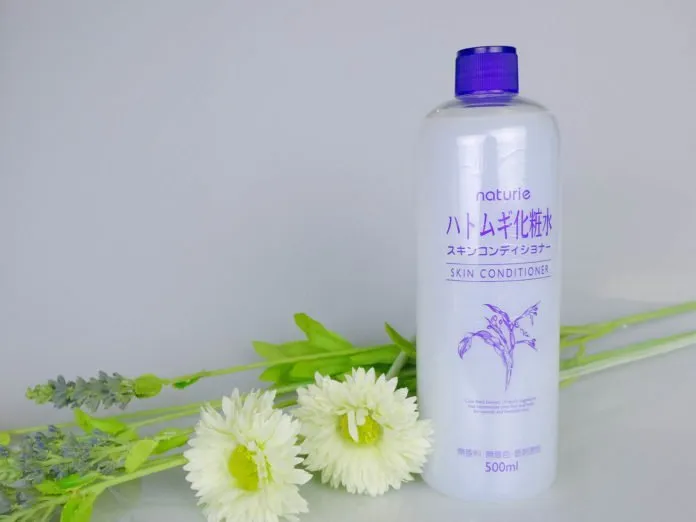 Review Lotion Naturie Hatomugi Skin Conditioner: Cho da ẩm mượt, mịn màng