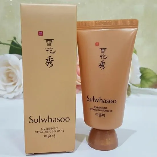 Dù là phiên bản minisize nhưng Mặt nạ ngủ Sulwhasoo Overnight Vitalizing Mask EX vẫn được chú trọng về khoảng thiết kế không hề ọp ẹp, rẻ tiền ( Nguồn: internet)