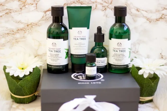 Review nước hoa hồng dành cho da mụn The Body Shop Tea Tree Skin Clearing Mattifying Toner