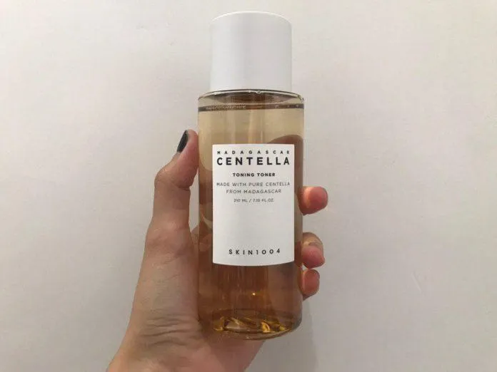 Nước hoa hồng Skin1004 Madagascar Centella Toning Toner (ảnh: Internet)