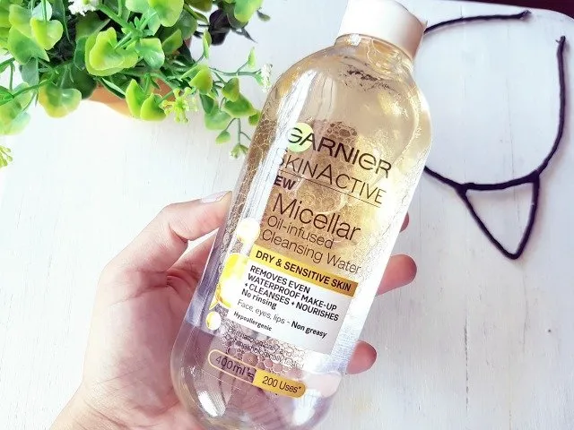 Garnier Micellar Cleansing Water