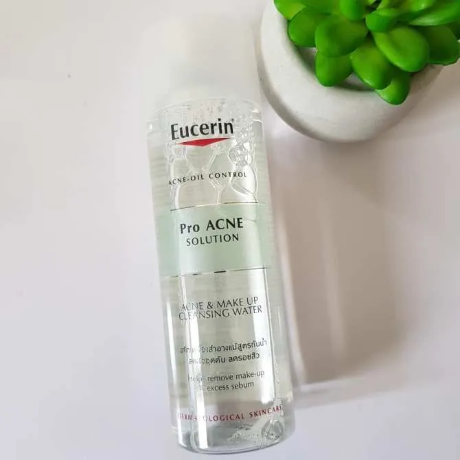 Eucerin ProAcne Make Up Cleansing Water