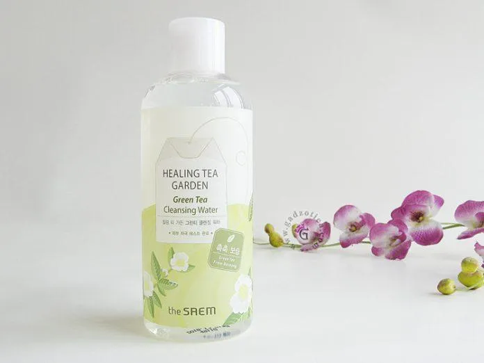 Review nước tẩy trang The Saem Healing Tea Garden Cleansing Water. (Ảnh: Internet)