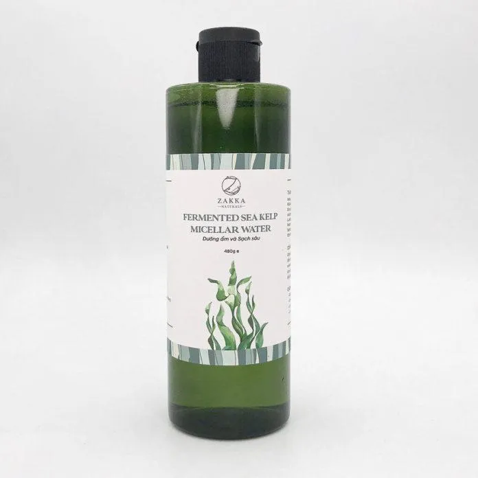 Review nước tẩy trang Zakka Naturals tảo biển: Có xứng đáng được mệnh danh là nước tẩy trang “quốc dân”?