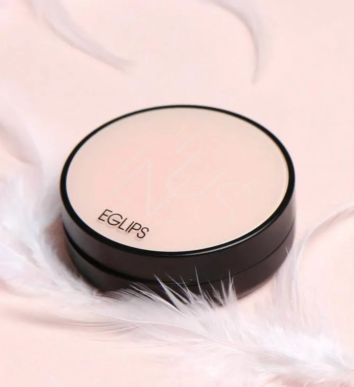 Phấn nước Eglips Blur Finishing Cushion (ảnh: Internet)