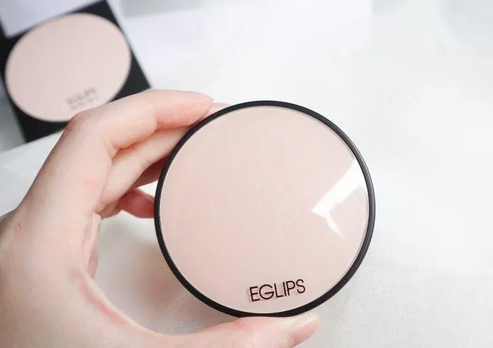 Phấn nước Eglips Blur Finishing Cushion (ảnh: Internet)