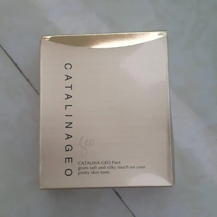 Review phấn phủ Catalina Geo Pact: Chất lượng đỉnh cao, giá thành hợp túi tiền