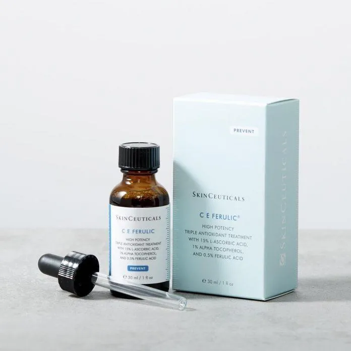 Serum Skinceuticals Vitamin CE Ferulic được đựng trong chai thủy tinh tối màu (Nguồn: Internet)