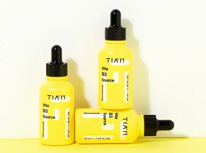 Review serum Tiam Vita B3 Source: Dưỡng trắng, phục hồi cho da dầu mụn, nhạy cảm Allantoin Arbutin bao bì chống viêm công dụng Cornus Officinalis Fruit Extract củng cố hàng rào bảo vệ da da dầu da dầu mụn Dipotassium Glycyrrhizate dưỡng sáng da Dưỡng trắng Geranium Thunbergii Extract giá bao nhiêu giúp da đều màu giúp da thông thoáng Hydroxyethylcellulose Khách hàng kháng khuẩn kiểm soát dầu nhờn làm mờ thâm sạm Lindera Erythrocarpa Extract ngăn ngừa mụn nhạy cảm nhược điểm Niacinamide Phân tích Phân tích thành phần chính phục hồi review serum serum Tia m Vita B3 Source Sodium Hyaluronate thành phần thành phần chính thiết kế thông tin thương hiệu thương hiệu Tiam Tiam