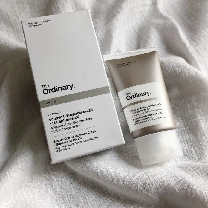 Với nồng độ vitamin C cao, lên tới 23%, serum vitamin C The Ordinary hứa hẹn sẽ đem lại làn da trắng sáng, hiệu quả nhanh chóng. (Ảnh: Internet)