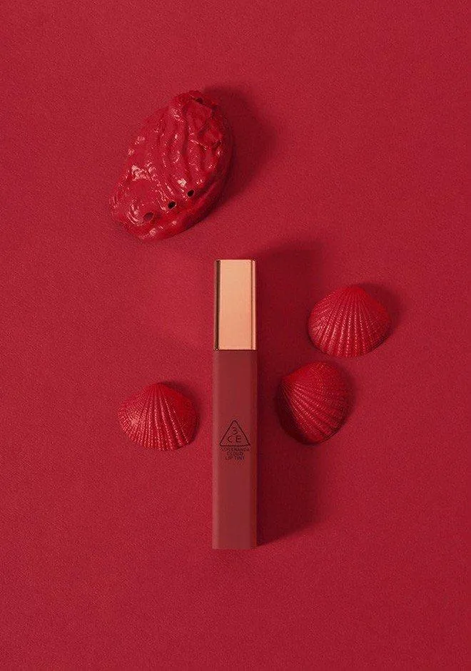 Dù vừa ra mắt nhưng 3CE Cloud Lip TInt nhanh chóng tạo nên tiếng vang cực lớn nhờ vào chất lượng son cải tiến đỉnh cao. (nguồn: Internet)