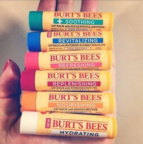 Review son dưỡng Burts Bee Natural Moisturizing Beeswax Lip Balm: cho môi căng mọng bảo vệ môi beeswax burts bee dưỡng môi lành tính Mỹ mỹ phẩm Mỹ review mỹ phẩm review son dưỡng sáp ong son dưỡng son dưỡng bình dân son dưỡng burts bee son dưỡng Burt’s Bee Natural Moisturizing Beeswax Lip Balm son dưỡng giá rẻ son dưỡng sáp ong son dưỡng tốt bình dân son môi nổi tiếng thương hiệu burts bee trị thâm môi