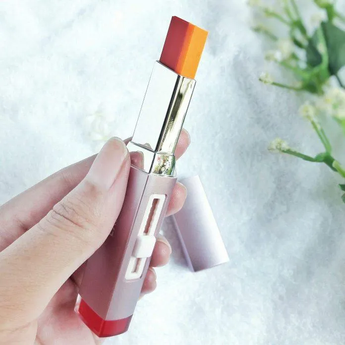 Review son Laneige Two Tone Matte Lip Bar: Sự kết hợp màu sắc độc đáo cho đôi môi