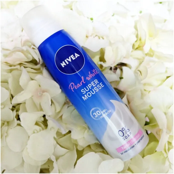 Nivea Pearl White Super Mousse Facial Cleanser