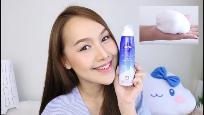 Nivea Pearl White Super Mousse Facial Cleanser