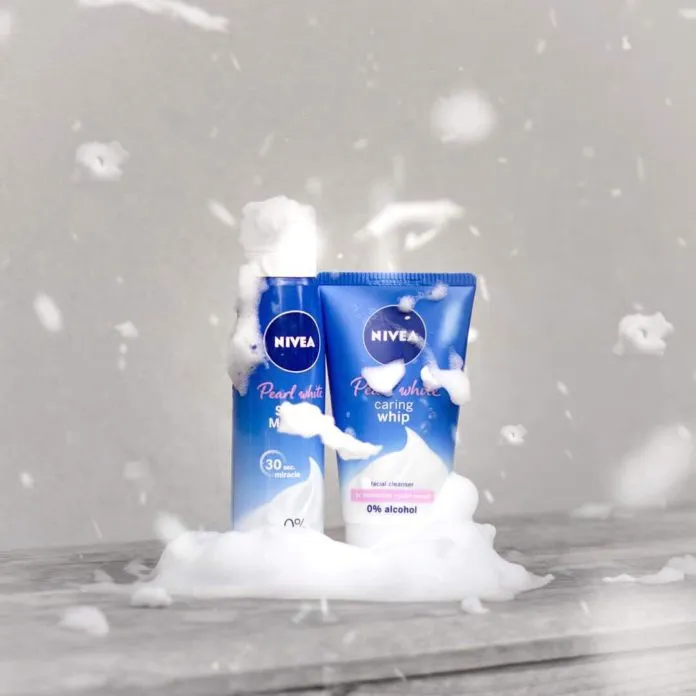 Nivea Pearl White Super Mousse Facial Cleanser