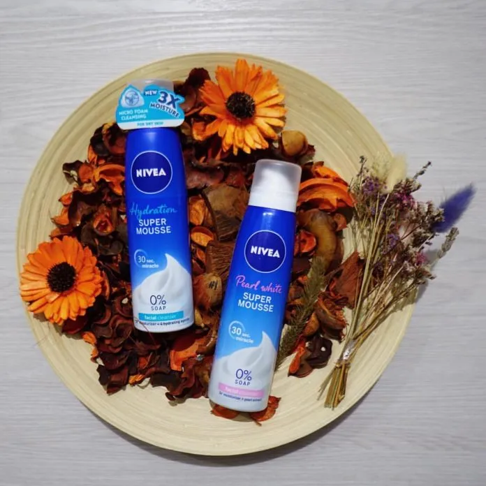 Nivea Pearl White Super Mousse Facial Cleanser