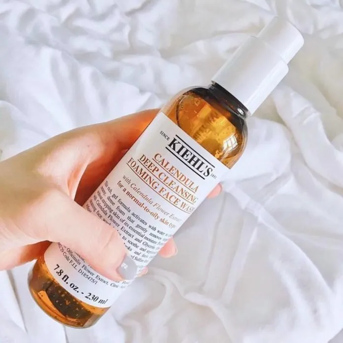 Review sữa rửa mặt Kiehls Calendula Deep Cleansing Foaming Face Wash beauty blogger da dầu da nhạy cảm Kiehls Kiehls Calendula Deep Cleansing Foaming Face Wash Mailovesbeauty PrettyMuchChanel review mỹ phẩm sữa rửa mặt sữa rửa mặt Kiehls sữa rửa mặt Kiehls Calendula Deep Cleansing Foaming Face Wash TheMakeaholics