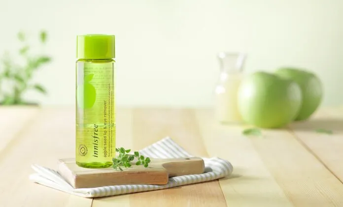 Innisfree Apple Seed Lip & Eye Remover có thiết kế đơn giản (nguồn: Internet)