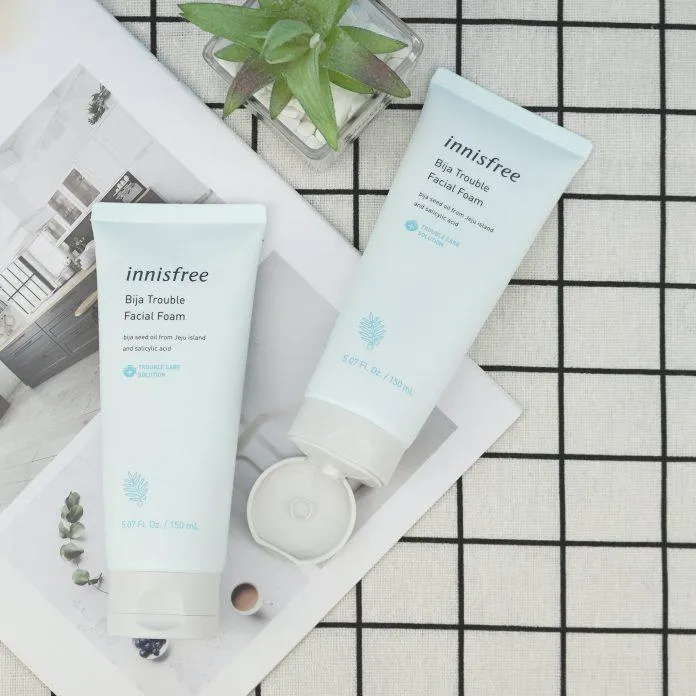 Sữa rửa mặt trị mụn Innisfree Bija Trouble Facial Foam (ảnh: internet)