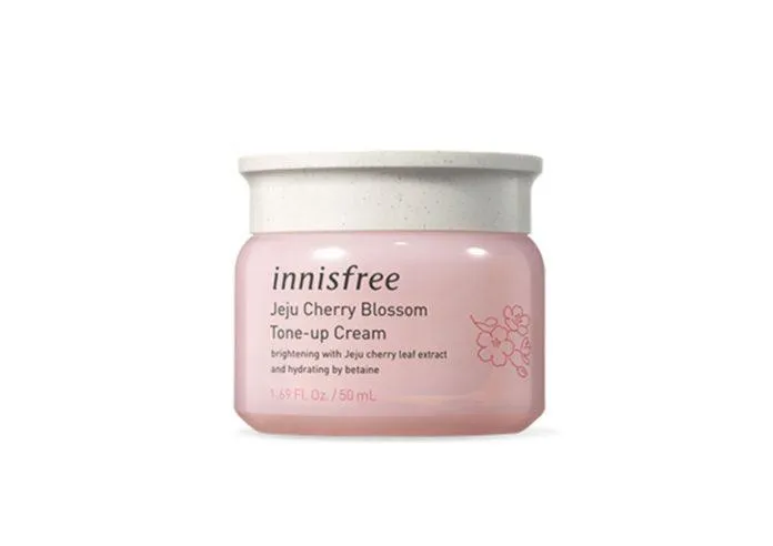 Kem dưỡng ẩm Innisfree Jeju Cherry Blossom Tone Up Cream (Nguồn: Internet).