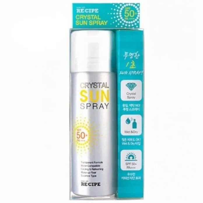 Xịt chống nắng Crystal Sun Spray có thiết kế bằng kim loại chắc tay. (nguồn: Internet)