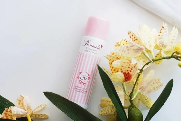 Review xịt chống nắng Naris Parasola Essence in UV Cut Spray SPF 50+ PA++++