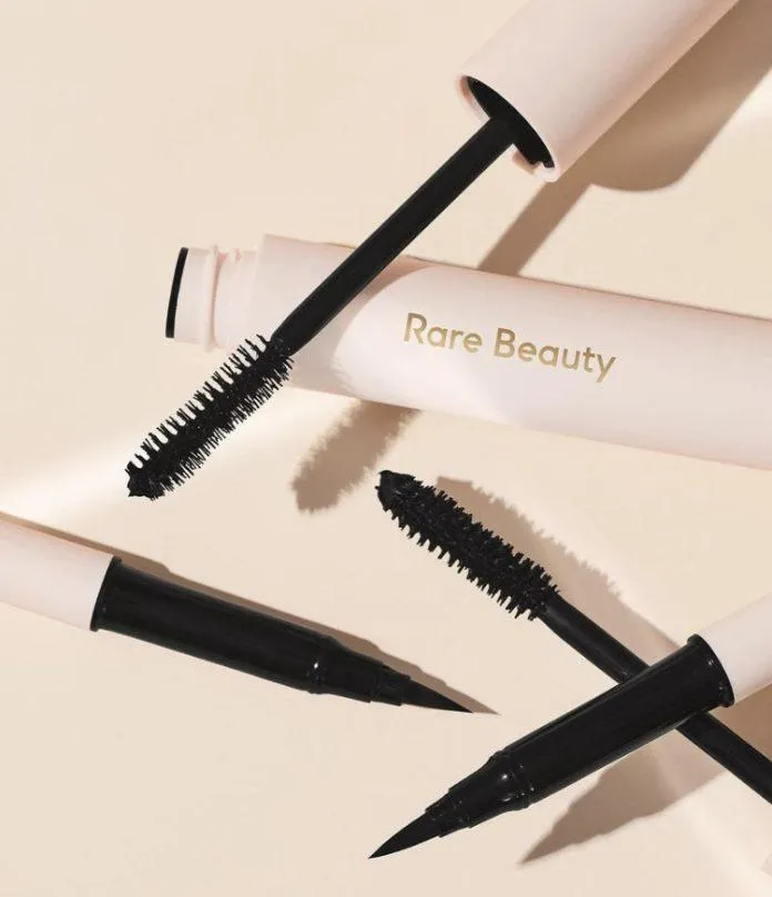 Mascara giúp làm dày và dài, cong mi được bán với giá 20$. (Nguồn: Internet).