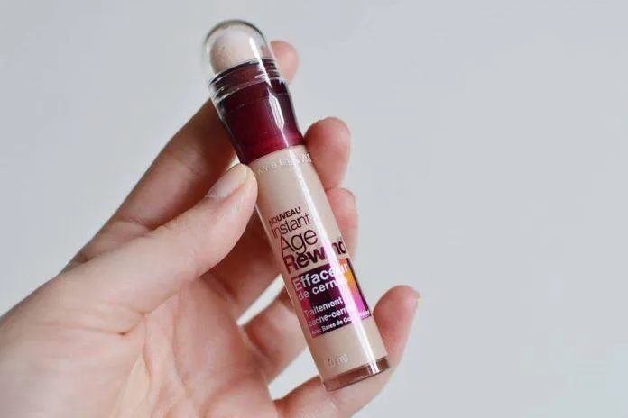 Bút che khuyết điểm đa năng Maybelline