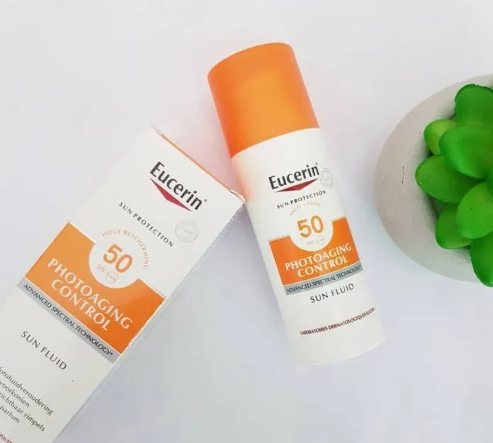 Kem chống nắng ngăn ngừa lão hoá, nám da Eucerin Sun Fluid Photoaging Control SPF 50 (Ảnh: Internet).