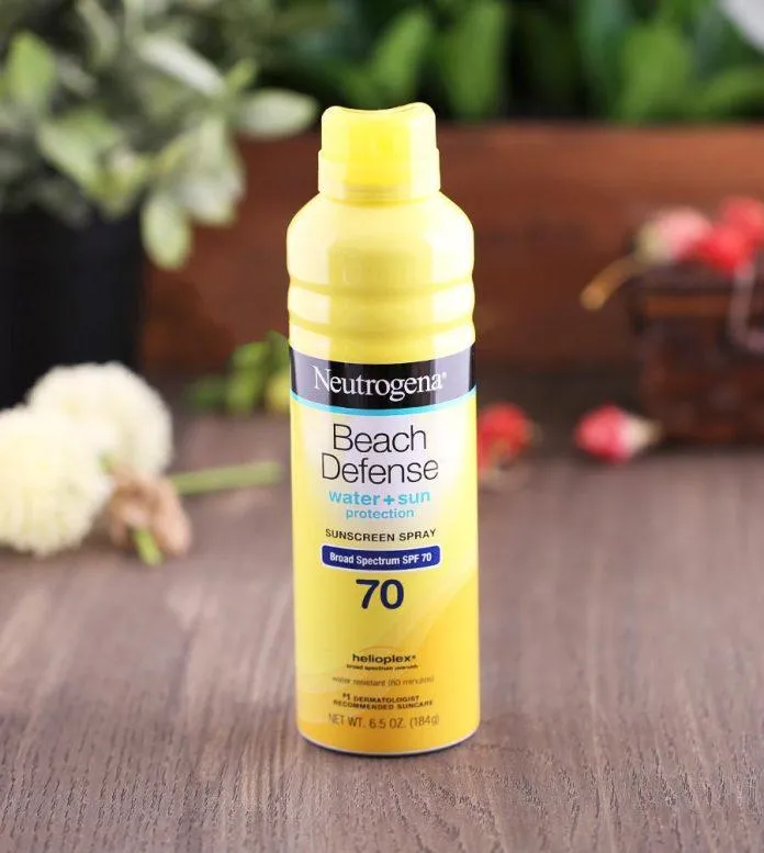 Neutrogena Beach Defense Sunscreen SPF 70