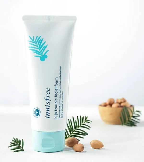 sữa rửa mặt innisfree