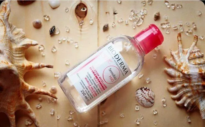 Nước tẩy trang Bioderma Sensibio H2O Micellar Water là sản phẩm quen thuộc với nhiều tín đồ làm đẹp (ảnh: internet)