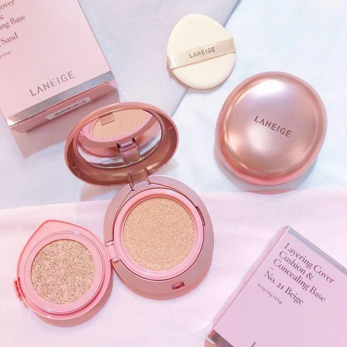 Phấn nước Laneige Layering Cover Cushion & Concealing Base (Nguồn: Internet)